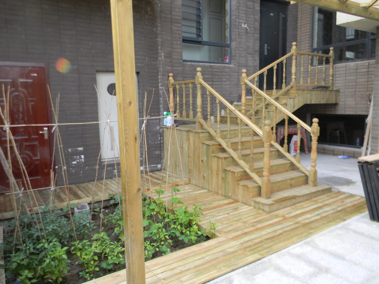 防腐木圍欄價格